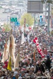 Onbashira logs approaching Akimiya