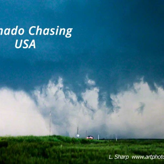 tornado chasing USA