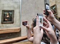 Photographing the Mona Lisa
