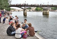  Sunday picnic on the Seine