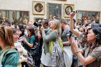 .Photgraphing the Mona Lisa